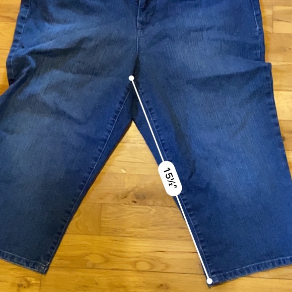 Gloria Vanderbilt skimmer capris - Picture 3 of 8